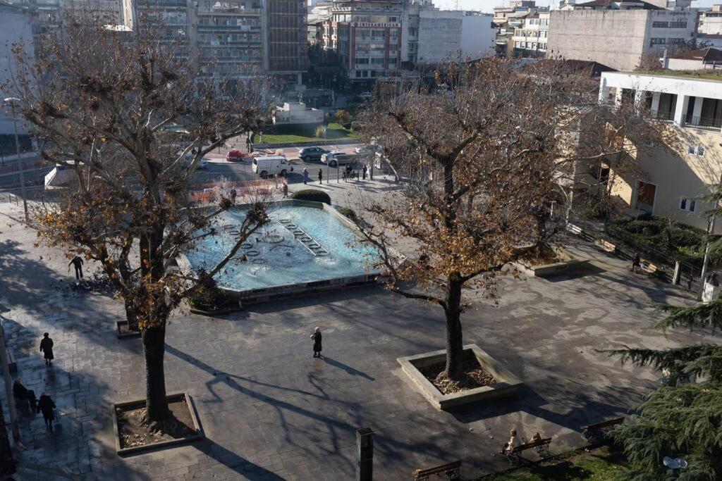 Apartament Λάρισα Διαμέρισμα Με Θέα Πλατεία Στο Κέντρο Της Πόλης Zewnętrze zdjęcie