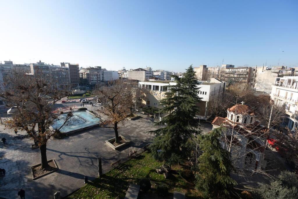 Apartament Λάρισα Διαμέρισμα Με Θέα Πλατεία Στο Κέντρο Της Πόλης Zewnętrze zdjęcie